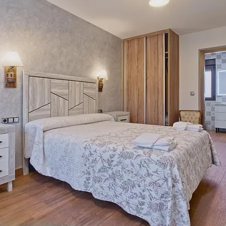 Casas Pedredo, Casa Enrique Ferienhaus *